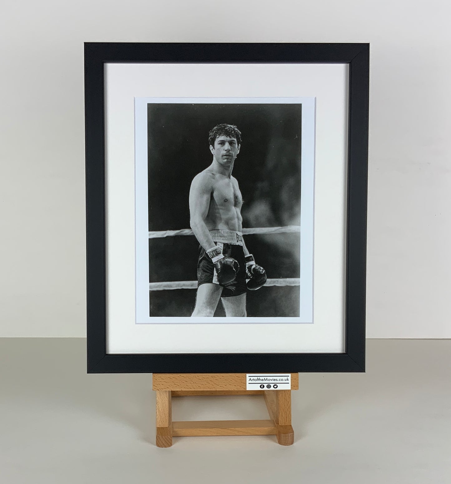 An original 8x10 movie still for the film Raging Bull