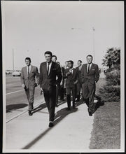 Load image into Gallery viewer, An original 8x10 movie still for the film Ocean&#39;s 11 / Eleven