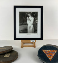 Load image into Gallery viewer, An original 8x10 movie still for the George Lucas film Star Wars / Episode 4 / A New Hope