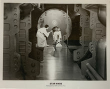Load image into Gallery viewer, An original 8x10 movie still for the George Lucas film Star Wars (1977)