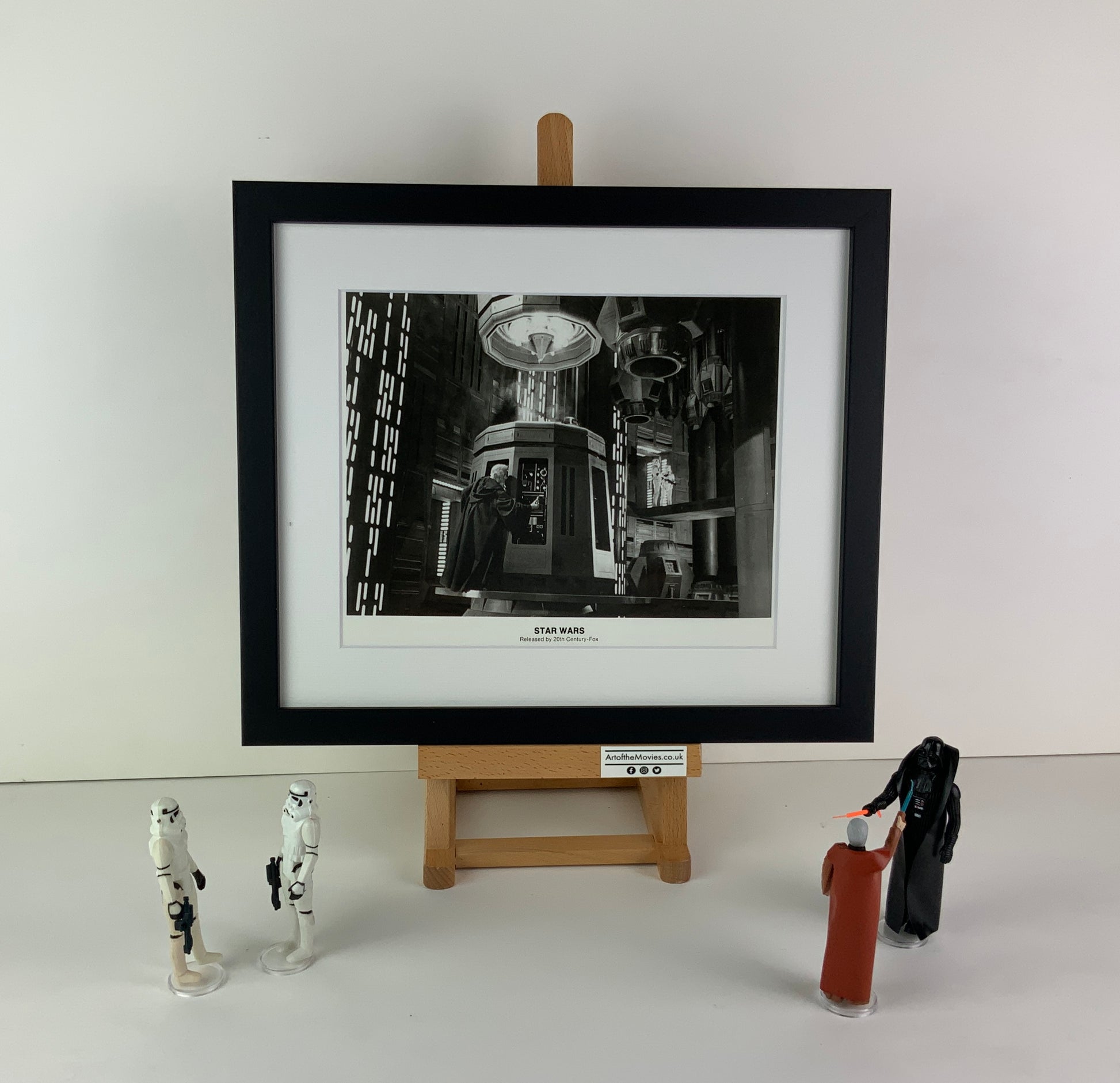 An original 8x10 movie still for the George Lucas film Star Wars (1977)