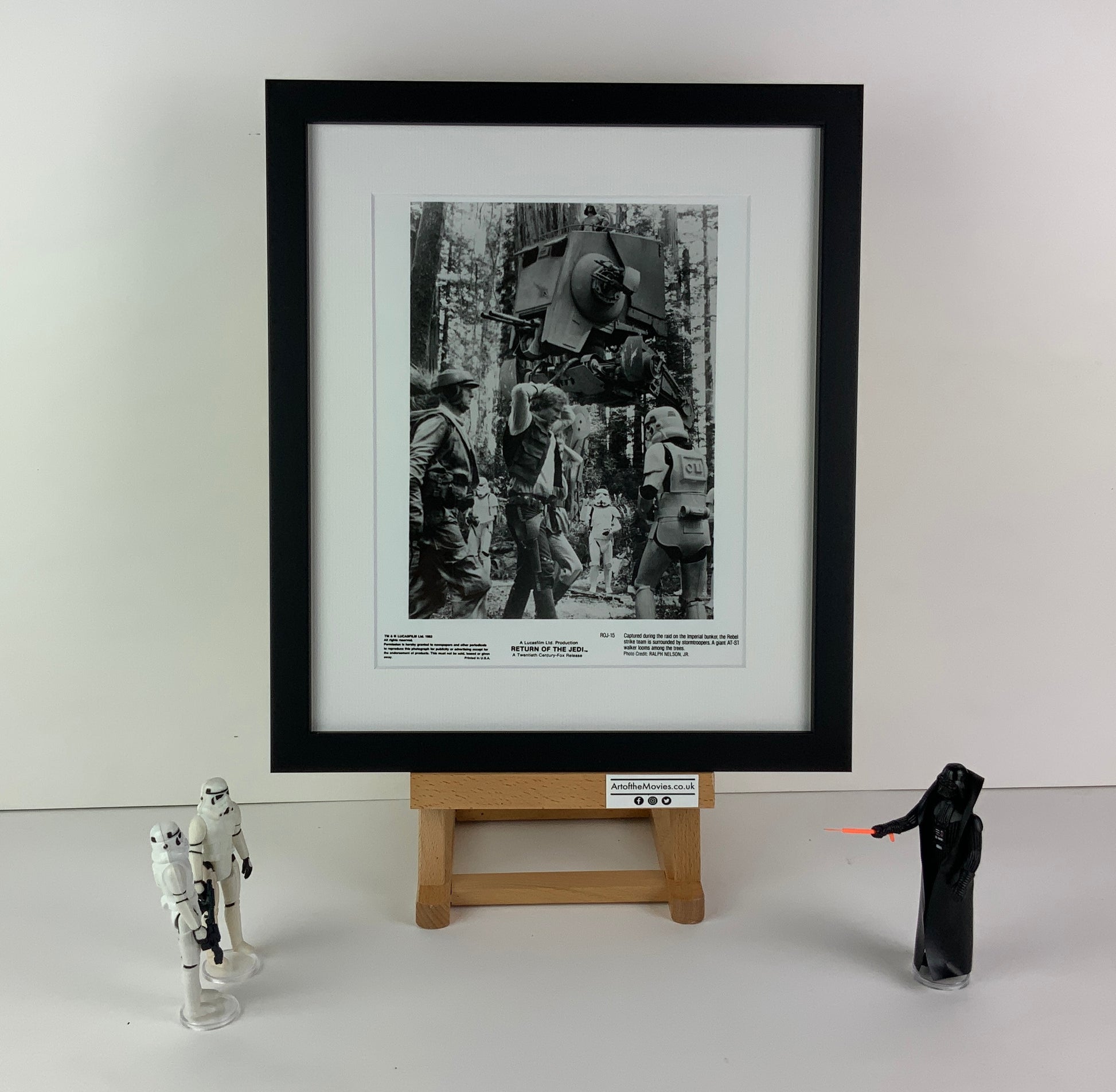 An original 8x10 movie still for the Star Wars film Return of the Jedi