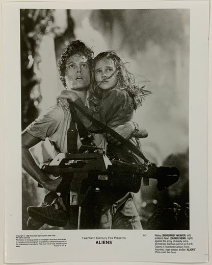 An original movie still from the James Cameron sequel Aliens