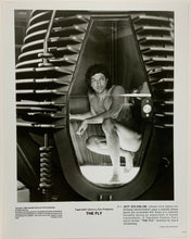 Load image into Gallery viewer, An original 8x10 movie still for the Jeff Goldblum film The Fly