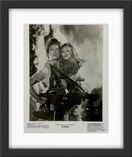 Load image into Gallery viewer, An original movie still from the James Cameron sequel Aliens