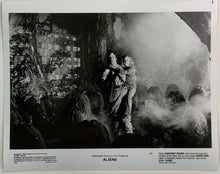 Load image into Gallery viewer, An original movie still for the film Aliens