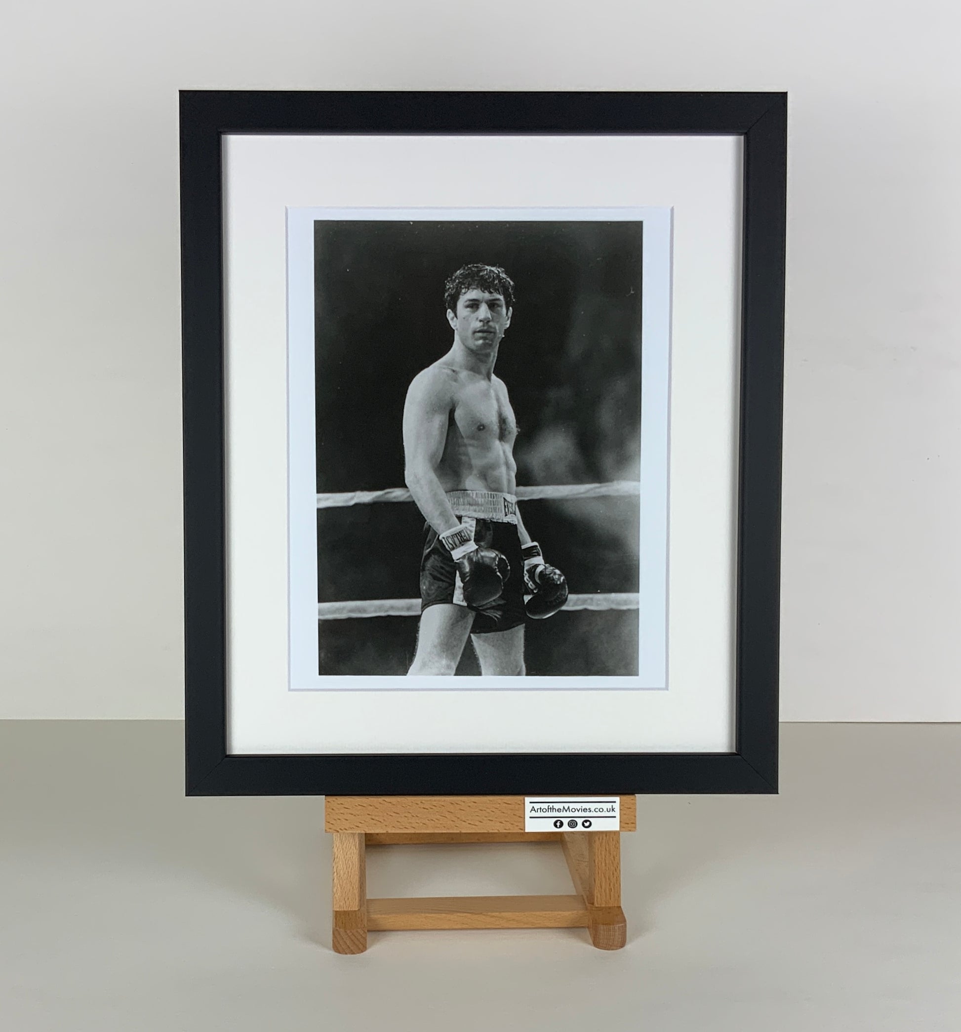 An original 8x10 movie still for the film Raging Bull