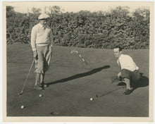 Load image into Gallery viewer, An original publicity photo from the 1920s of Harold Lloyds playing golf by Gene Korman