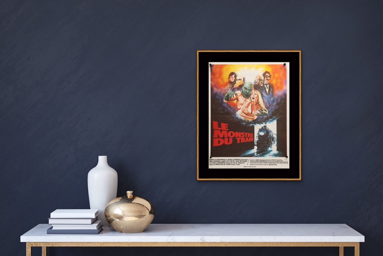 An original French movie poster for Terror Train / Le Monstre Du Train